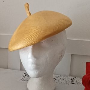 Vintage 50's GERTZ of LONG ISLAND Lemon Yellow Straw Beret Hat OS